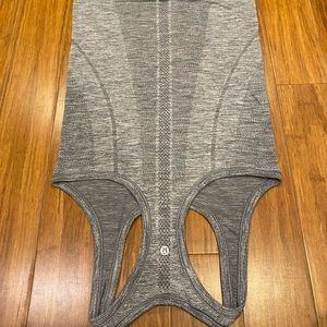LIKE NEW LULULEMON SWIFTLY TANK